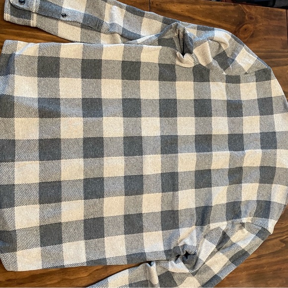 Faherty Men’s Legend Sweater Shirt - Picture 2 of 6